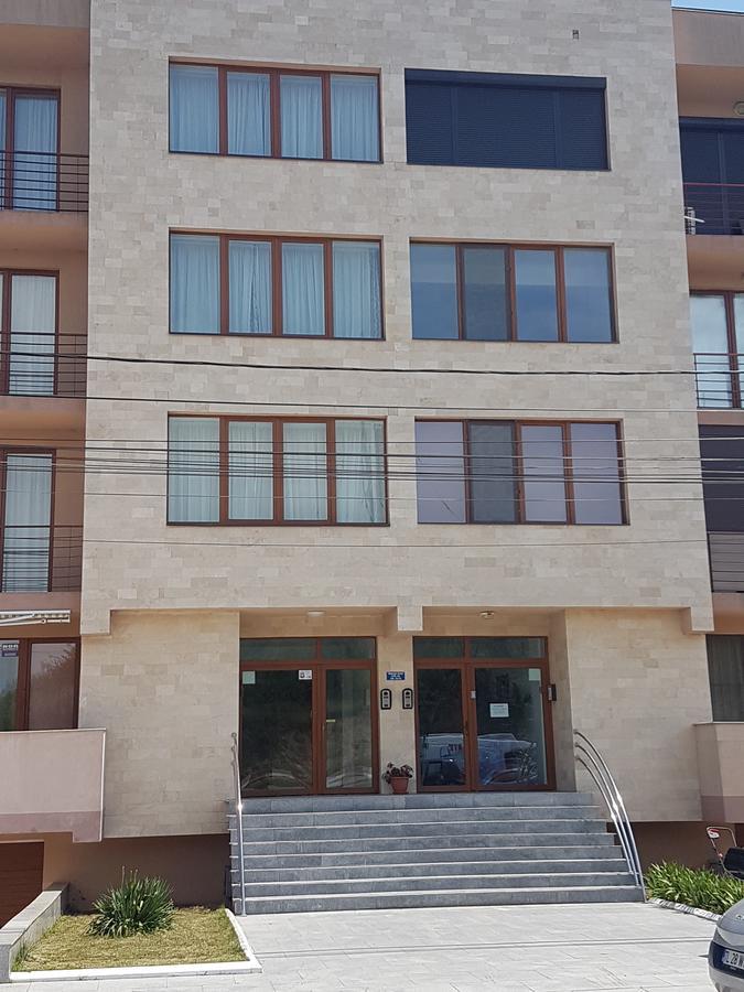 Vilagio Apartments Нэводари Экстерьер фото